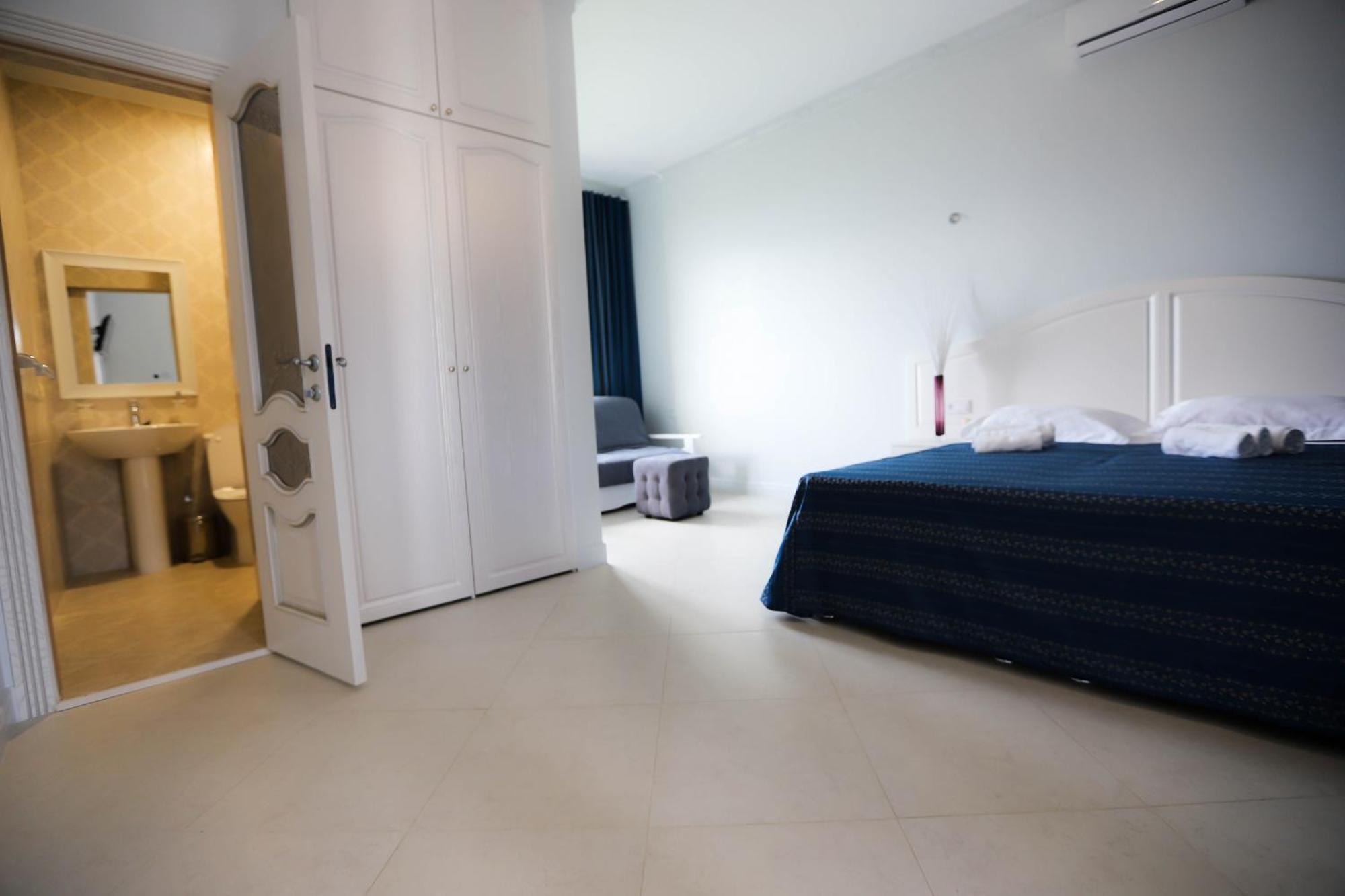 Hometel 4 Friends Gagra Ngoại thất bức ảnh