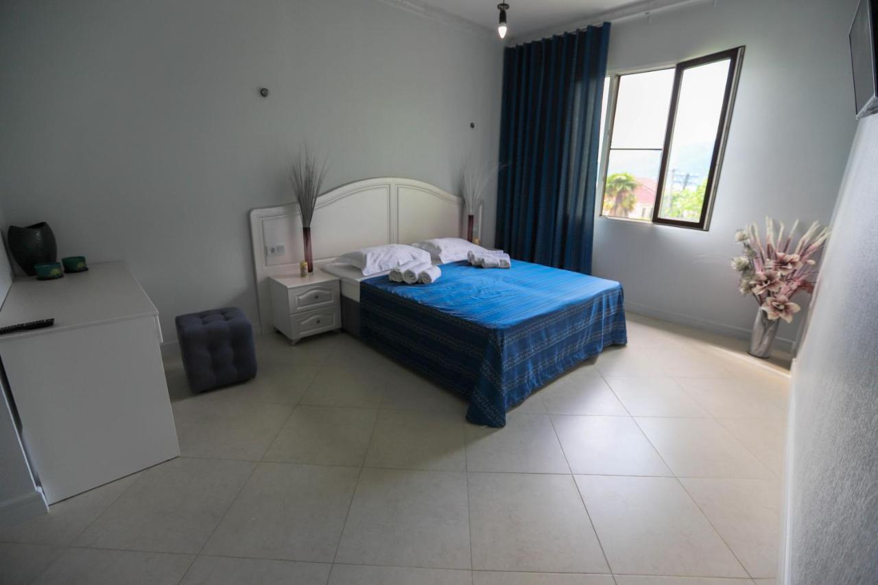 Hometel 4 Friends Gagra Ngoại thất bức ảnh